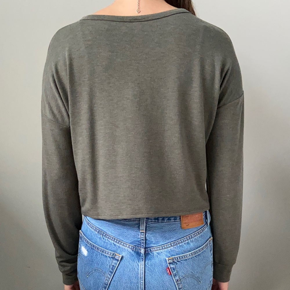 Distressed Sweater - Picture 2 of 4